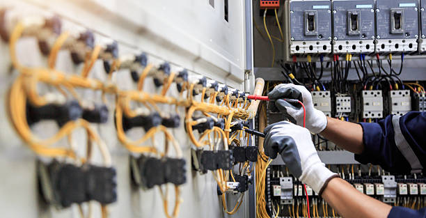 Professional Lighting Installation technician working in Anton, TX